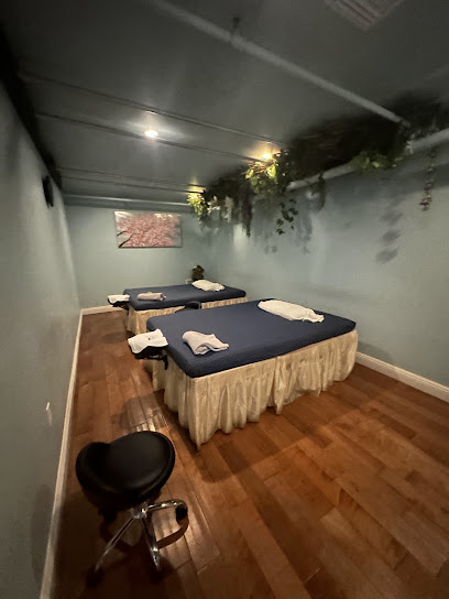 Authentic Thai Massage - Asian Massage