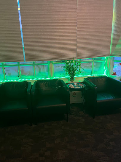 Crystal Water Massage - Asian Massage